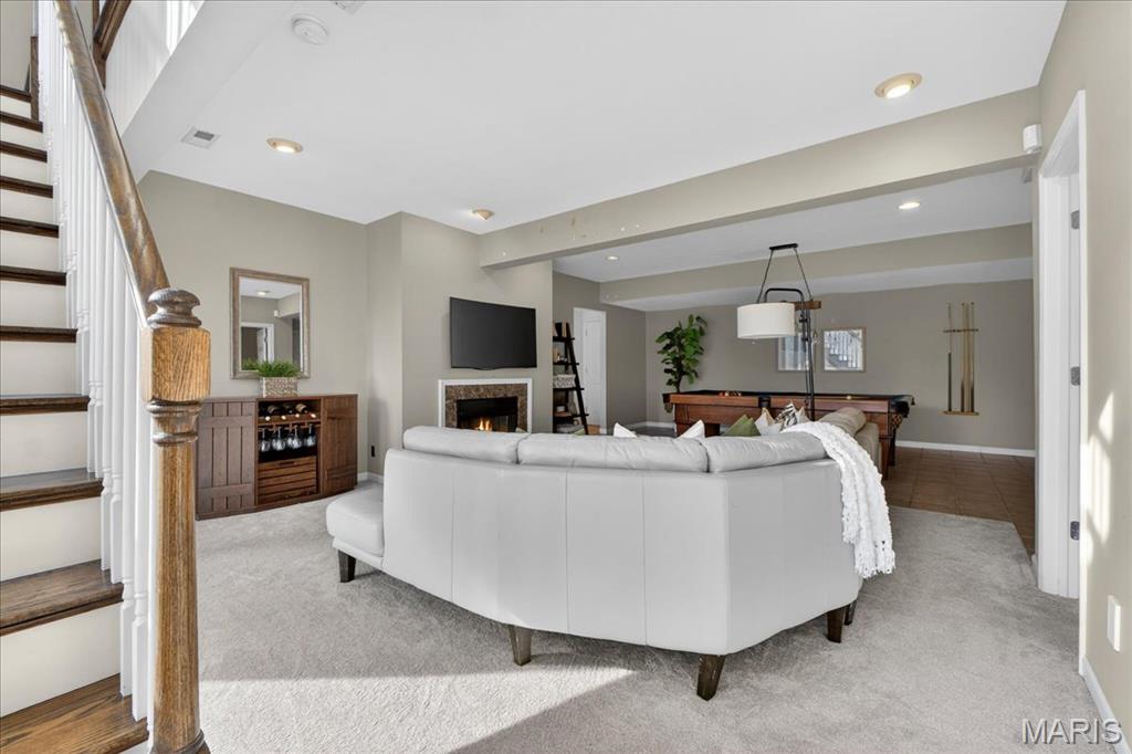 Sandistan Manor - Residential