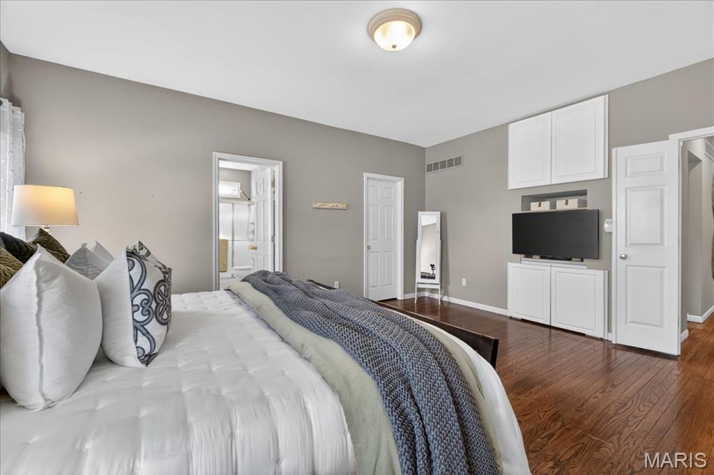 Sandistan Manor - Residential