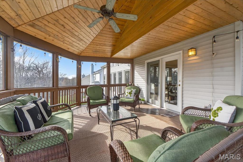 Sandistan Manor - Residential