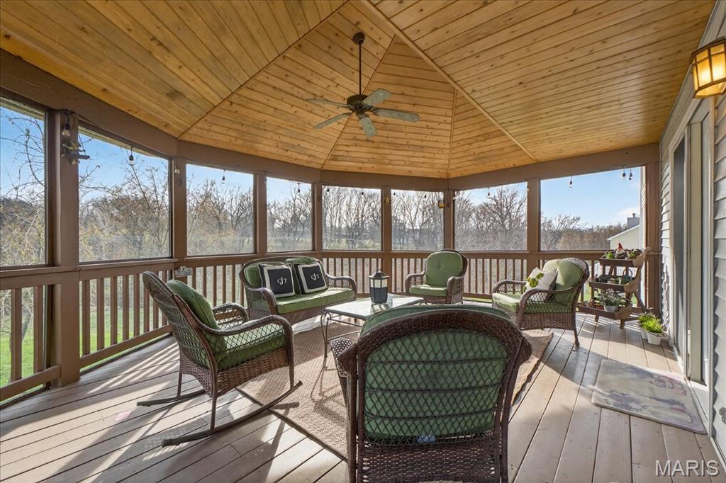 Sandistan Manor - Residential