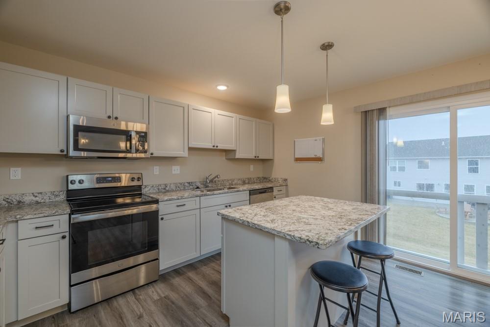 Majestic Lakes - Residential