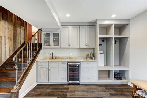 Tiny photo for 1321 Marbendale Court, Kirkwood, MO 63122 (MLS # 26002604)