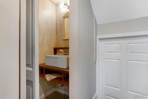 Tiny photo for 1321 Marbendale Court, Kirkwood, MO 63122 (MLS # 26002604)