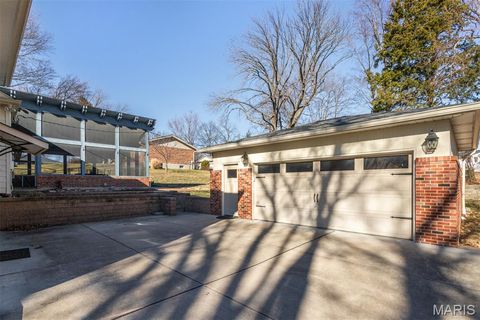 Tiny photo for 1321 Marbendale Court, Kirkwood, MO 63122 (MLS # 26002604)