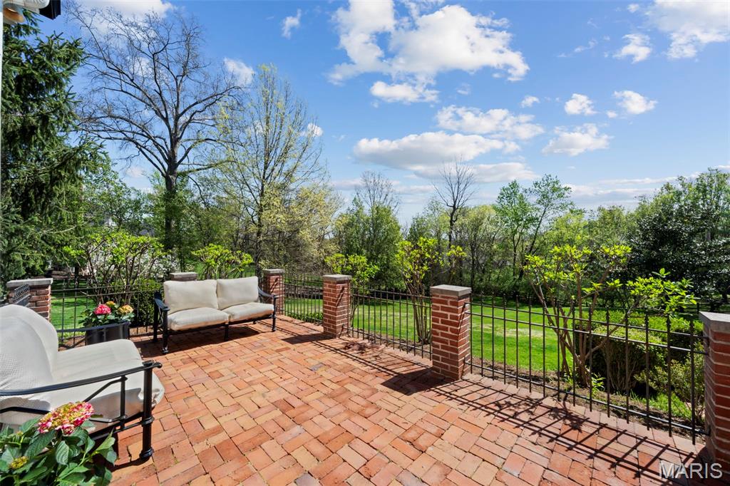 Thornhill Estates 7 - Residential