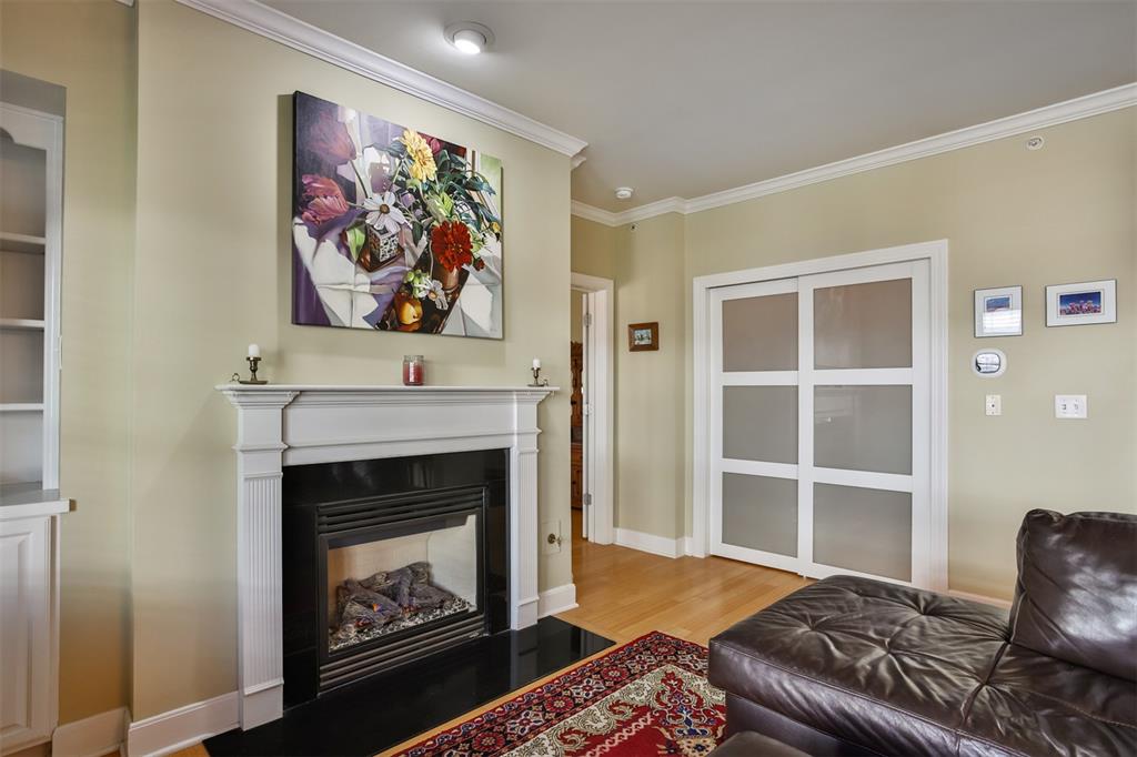 St Louis, Missouri 63104, United States, 2 Bedrooms Bedrooms, ,2 BathroomsBathrooms,Residential,Pending,138325