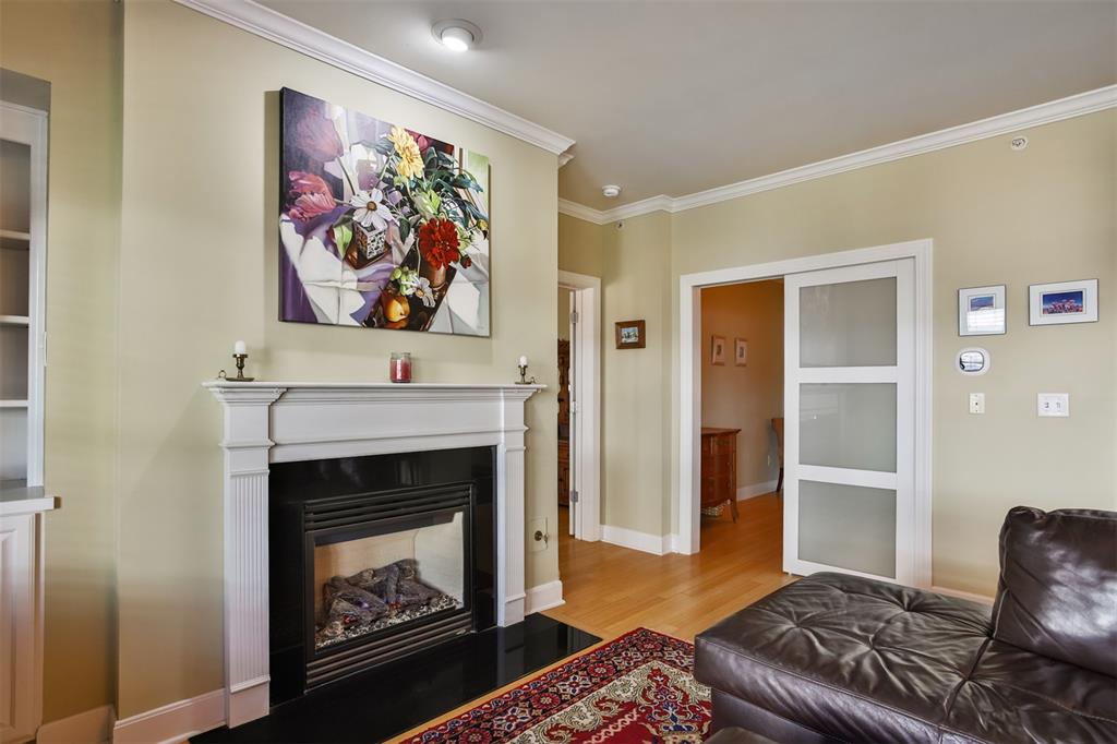 St Louis, Missouri 63104, United States, 2 Bedrooms Bedrooms, ,2 BathroomsBathrooms,Residential,Pending,138325