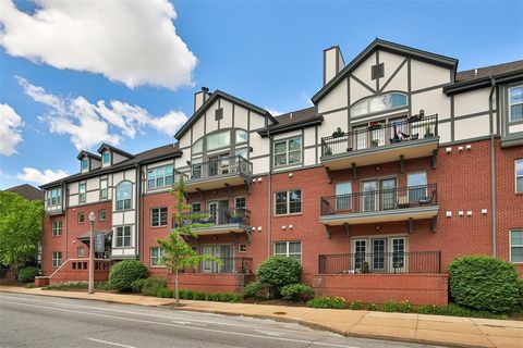 2211 S Grand 102 St Louis MO 63104