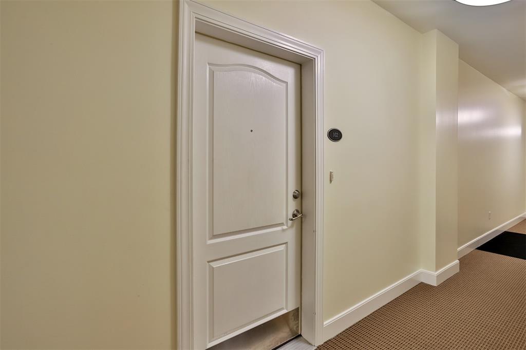 2211 S Grand 102