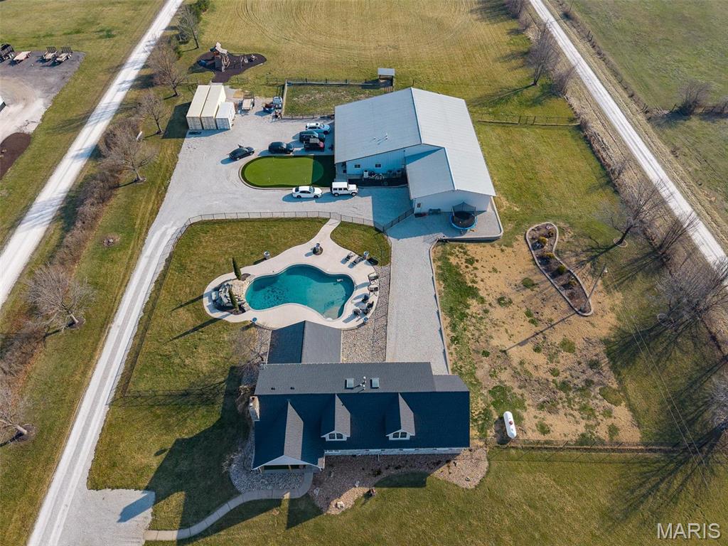 836 E Highway N
