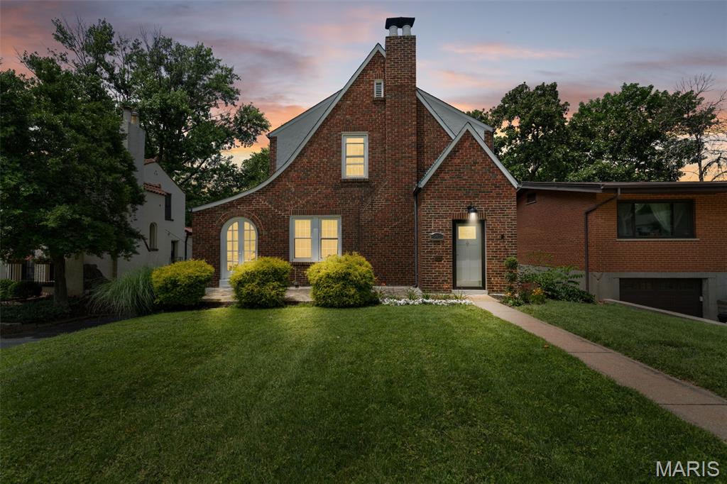 543 N Central Avenue
