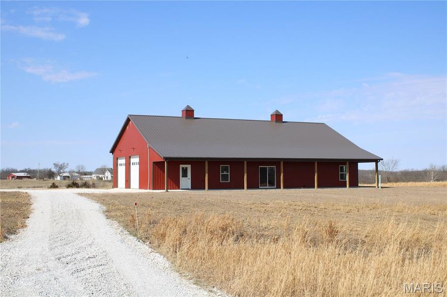 Brand new construction three bedroom, two bathroom Shouse with a two car garage/shop area sitting on 7.5 surveyed acres located in Monroe County, MO.  The living quarters features an open floor plan concept for the kitchen and living room, stainless steel appliances, and a master bedroom that has its own bathroom and walk-in closet. The shop space is a nice size measuring around 40ft wide and around 32ft deep.  The property consists of mostly open pasture land that could be used for animals, or room to build other outbuildings. No restrictions on this property! Located not far from the South Fork, 107, and Robert E. Allen boat ramps.