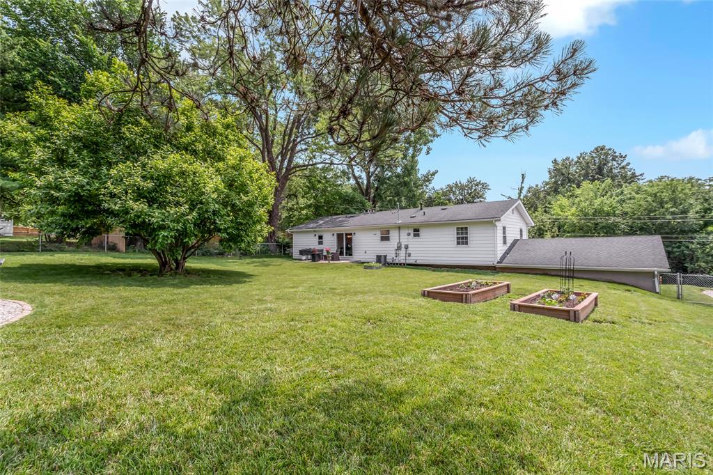 St Peters, Missouri 63376, United States, 3 Bedrooms Bedrooms, ,2 BathroomsBathrooms,Residential,Pending,154038