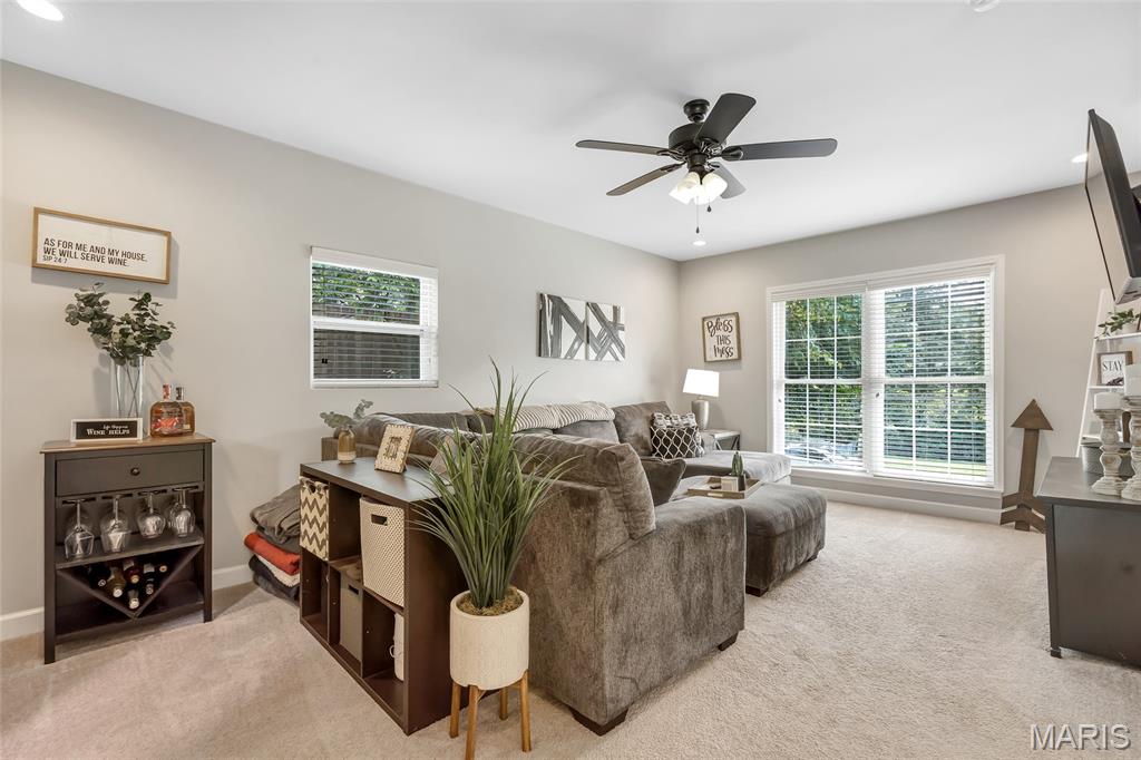 St Peters, Missouri 63376, United States, 3 Bedrooms Bedrooms, ,2 BathroomsBathrooms,Residential,Pending,154038