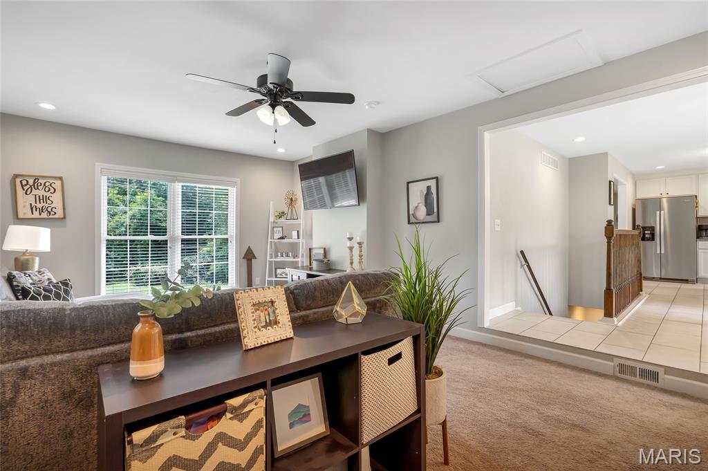 St Peters, Missouri 63376, United States, 3 Bedrooms Bedrooms, ,2 BathroomsBathrooms,Residential,Pending,154038