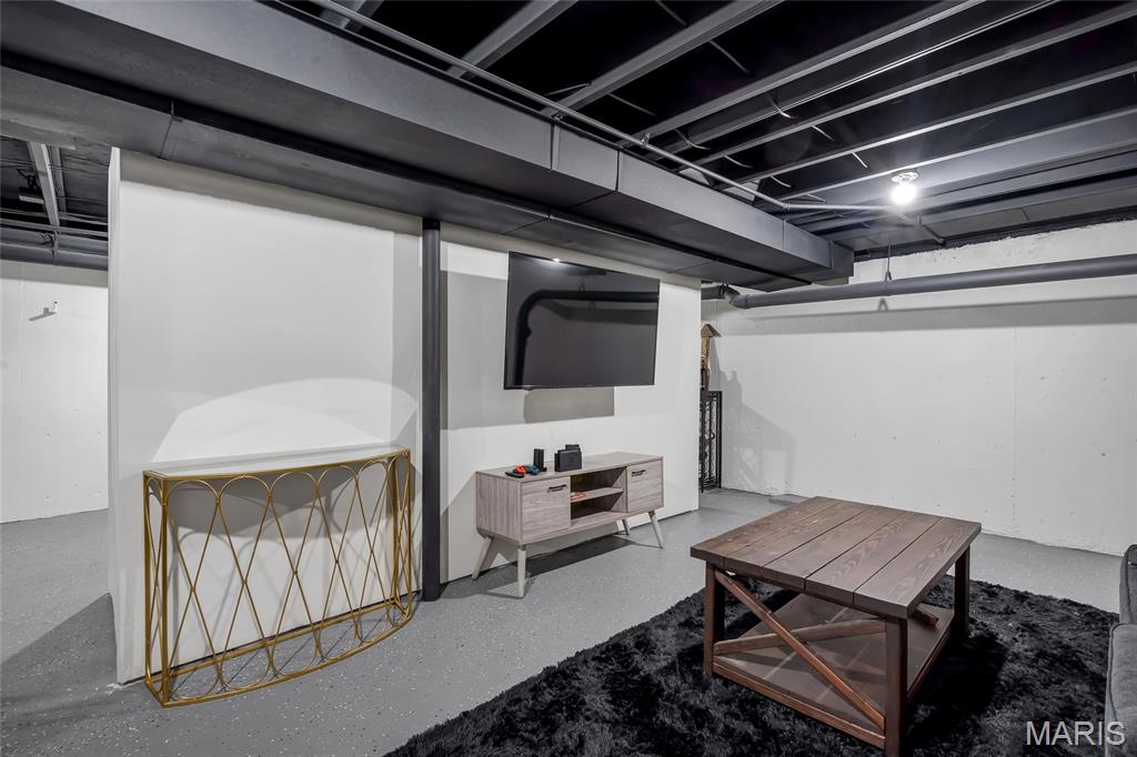 St Peters, Missouri 63376, United States, 3 Bedrooms Bedrooms, ,2 BathroomsBathrooms,Residential,Pending,154038