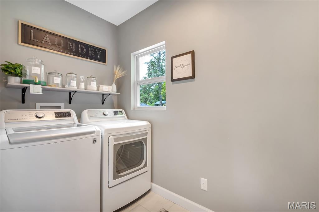 St Peters, Missouri 63376, United States, 3 Bedrooms Bedrooms, ,2 BathroomsBathrooms,Residential,Pending,154038