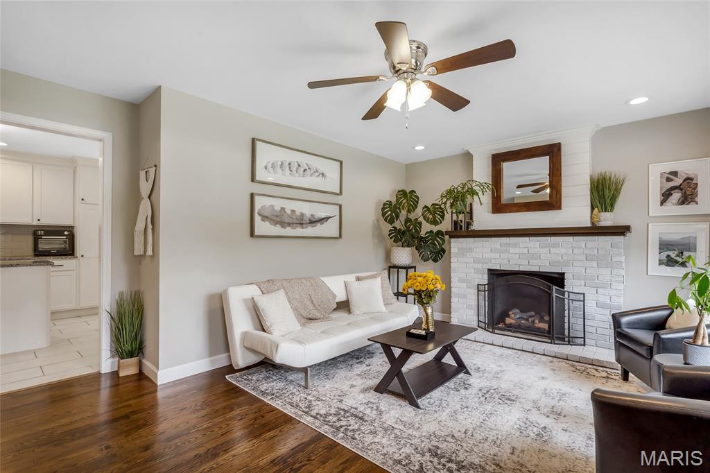 St Peters, Missouri 63376, United States, 3 Bedrooms Bedrooms, ,2 BathroomsBathrooms,Residential,Pending,154038