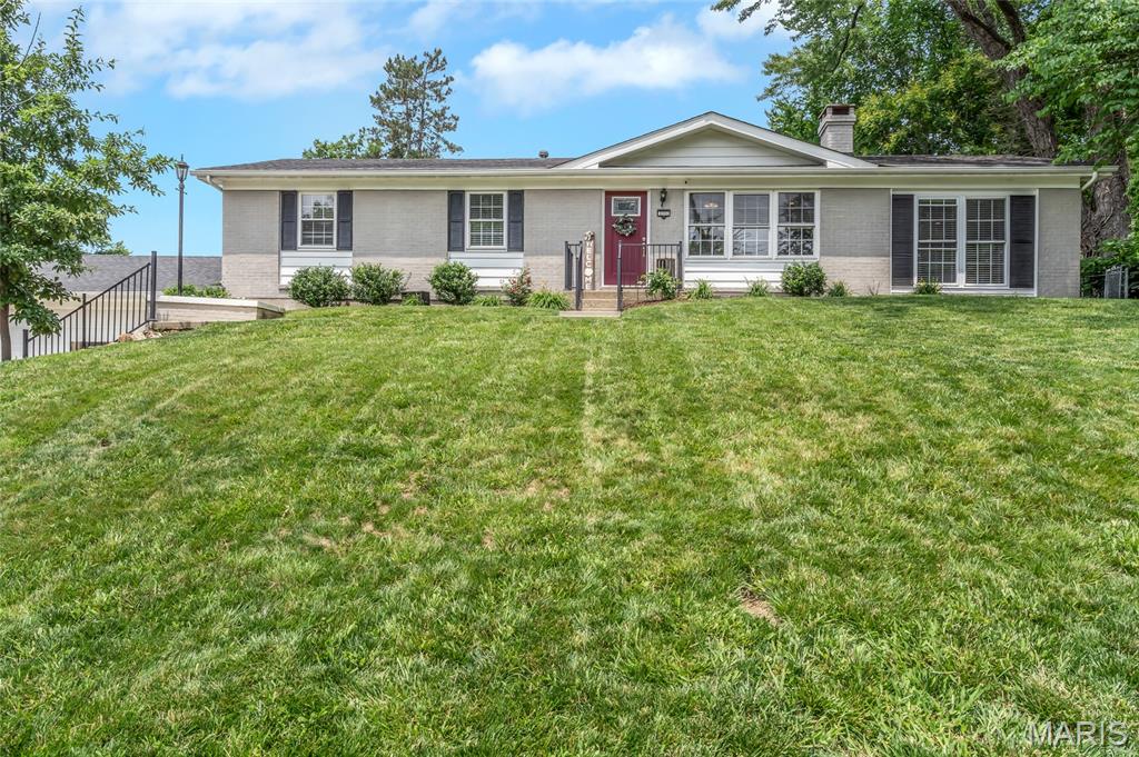 St Peters, Missouri 63376, United States, 3 Bedrooms Bedrooms, ,2 BathroomsBathrooms,Residential,Pending,154038