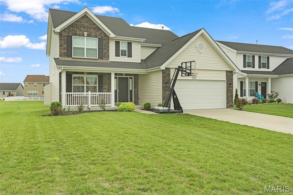 Photo of 158 Pampano Lane, St Charles, MO 63301 (MLS # 26025874)