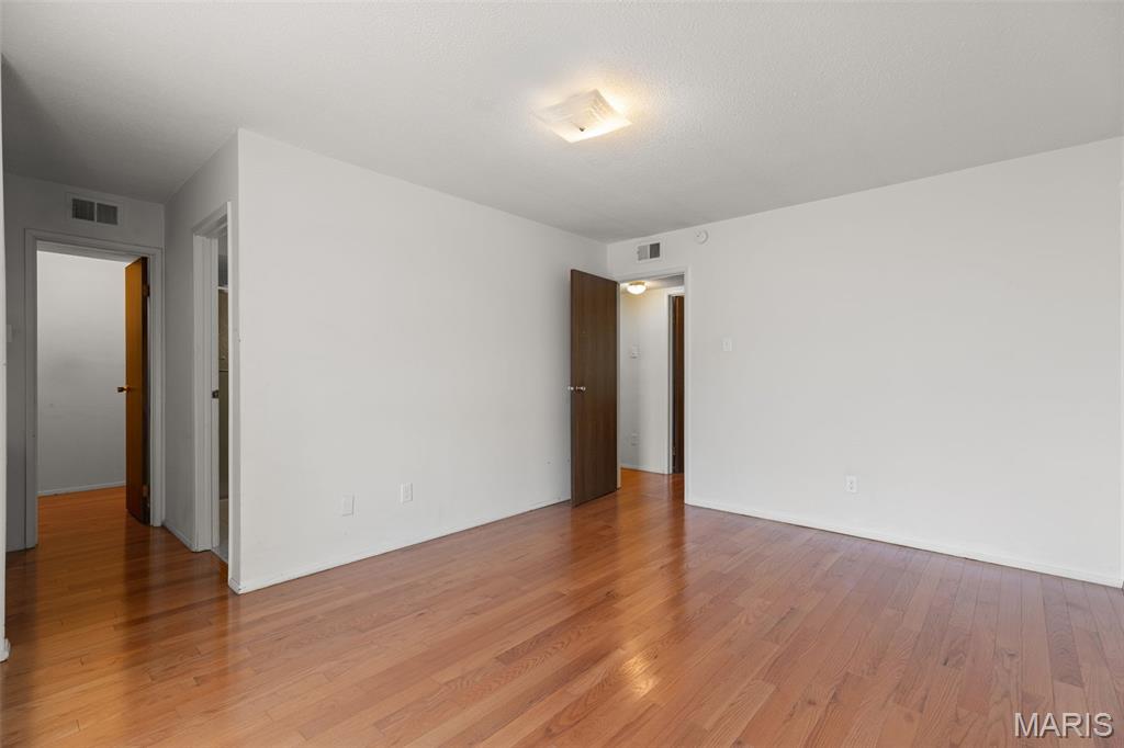 Chesterfield, Missouri 63141, United States, 3 Bedrooms Bedrooms, ,3 BathroomsBathrooms,Residential,Coming Soon,231127