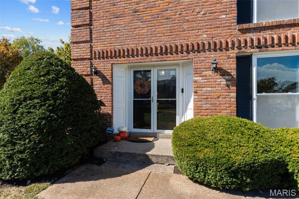 Chesterfield, Missouri 63141, United States, 3 Bedrooms Bedrooms, ,3 BathroomsBathrooms,Residential,Coming Soon,231127