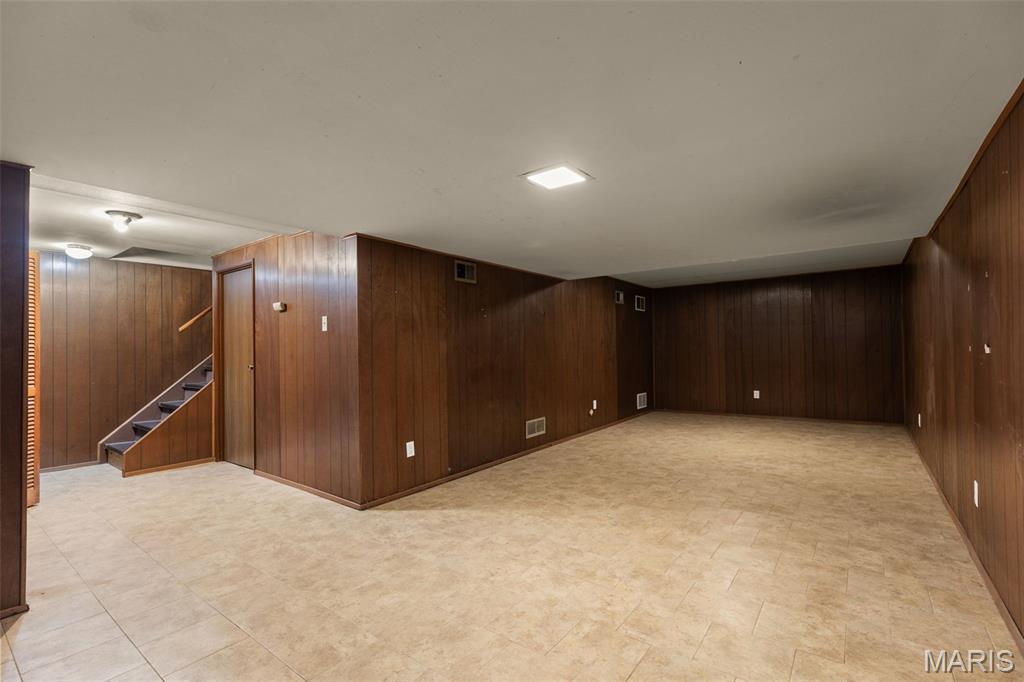 Chesterfield, Missouri 63141, United States, 3 Bedrooms Bedrooms, ,3 BathroomsBathrooms,Residential,Coming Soon,231127