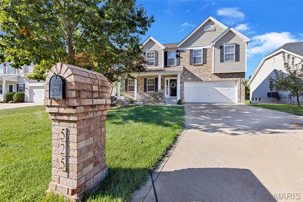 Photo of 525 Willow Valley Drive, OFallon, MO 63366 (MLS # 26066054)