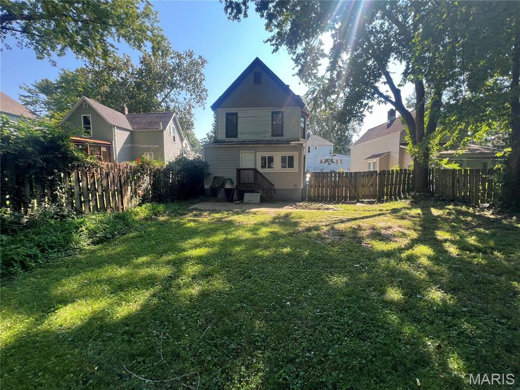 2135 Alameda Avenue