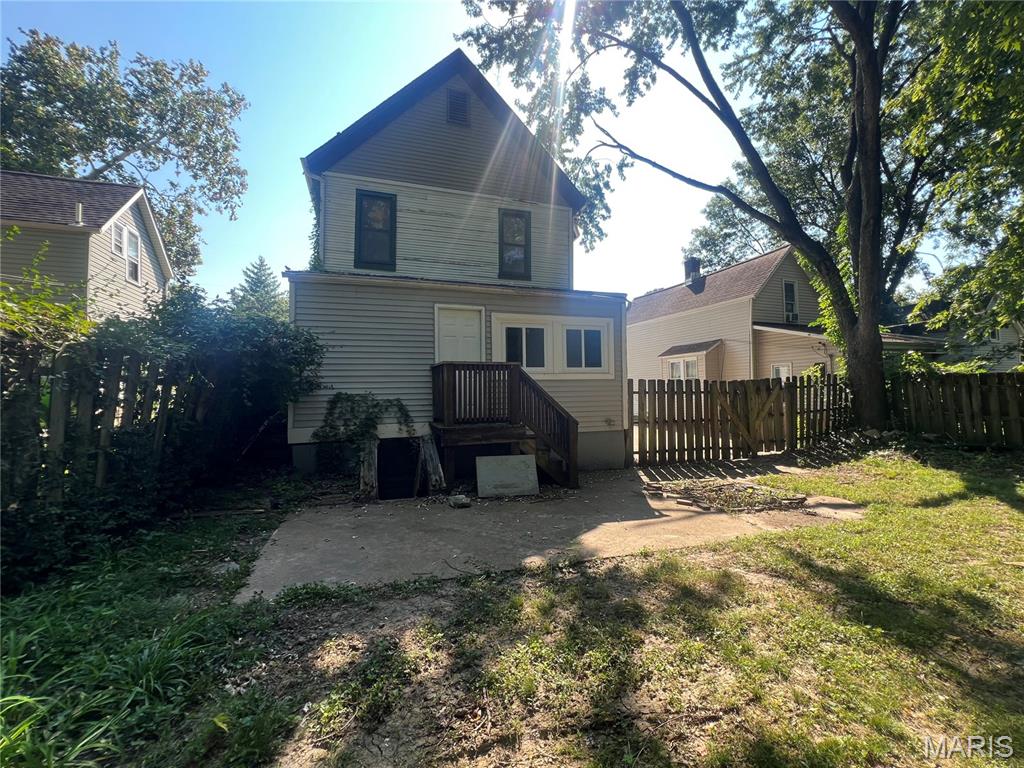 2135 Alameda Avenue
