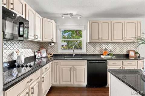 Tiny photo for 11868 Shallowbrook Drive, St Louis, MO 63146 (MLS # 26066481)