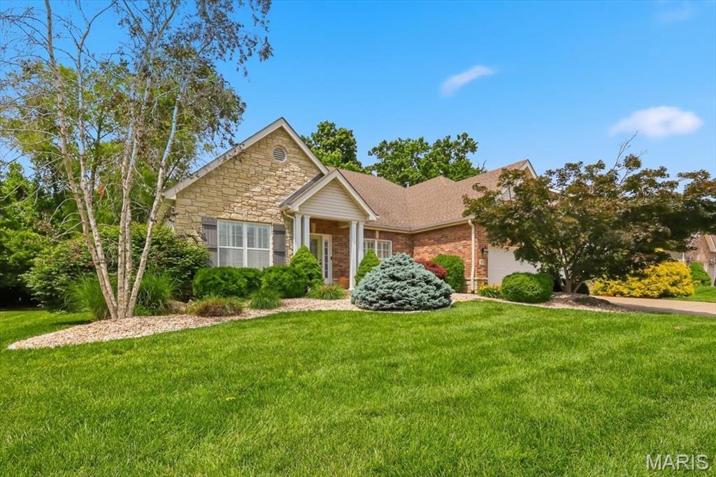 Photo 1 of 44 — 5532 Wooded Creek Drive, O'Fallon, MO 63304