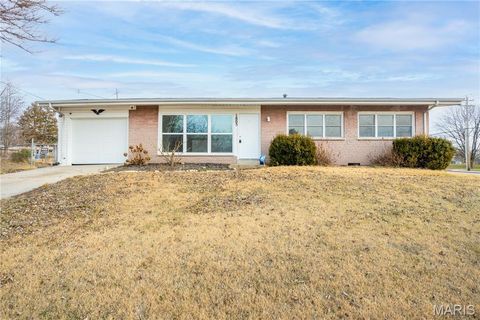 1805 Flicker Drive Florissant MO 63031