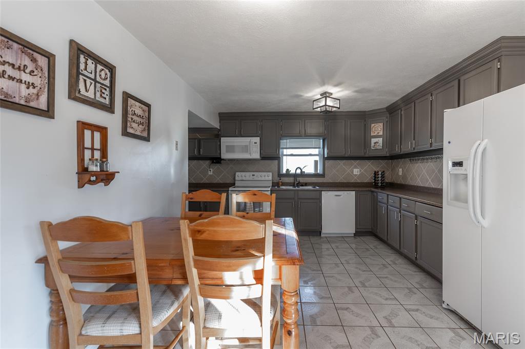 Elsa A Naert - Residential