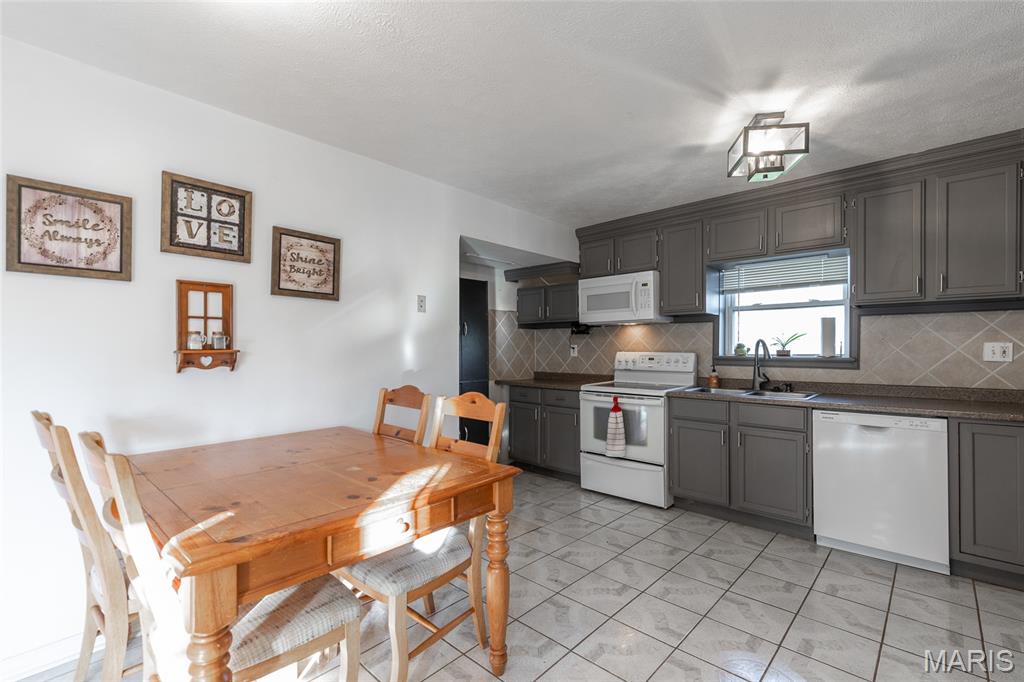 Elsa A Naert - Residential