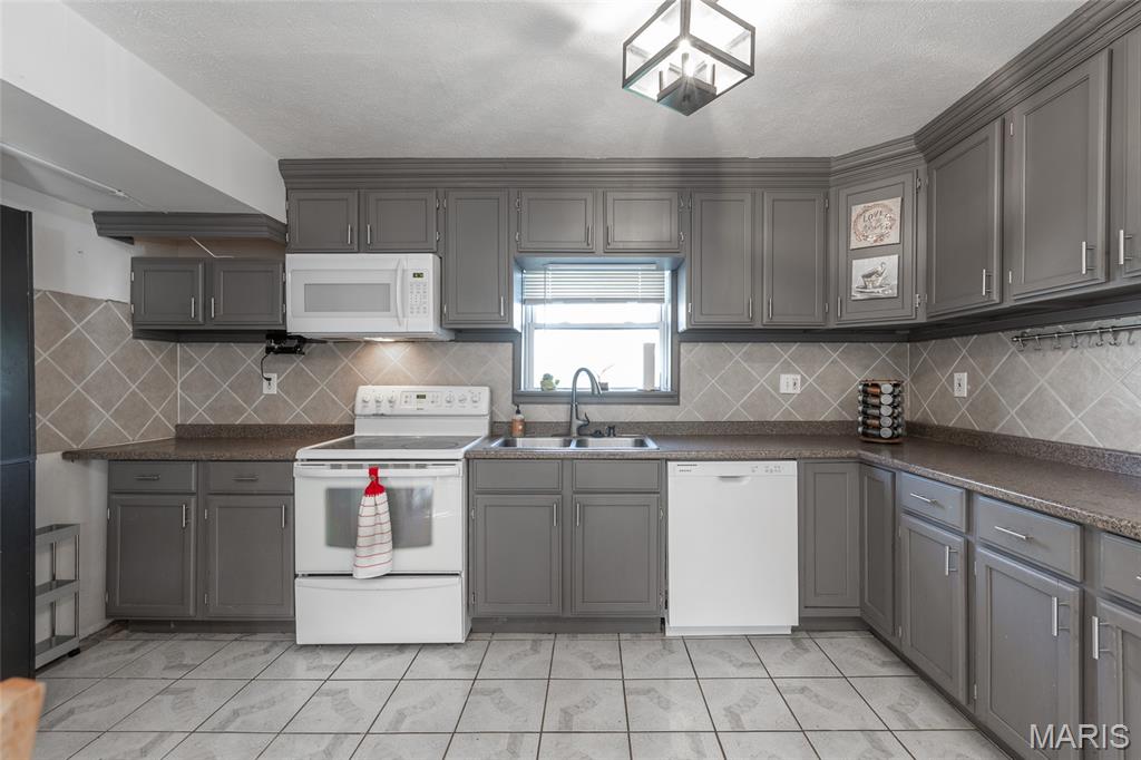 Elsa A Naert - Residential