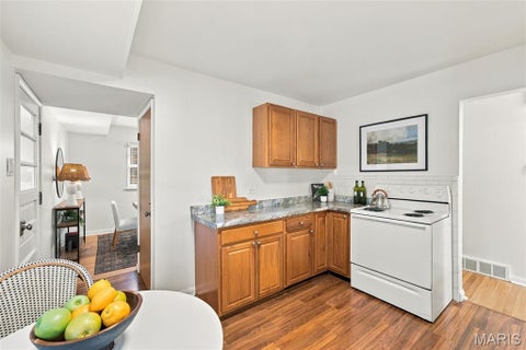 Tiny photo for 713 Huntwood Lane, Kirkwood, MO 63122 (MLS # 26064964)