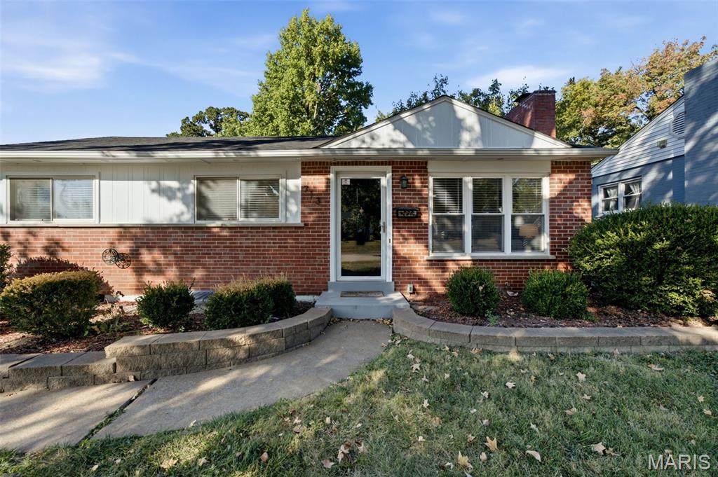 713 Huntwood Lane