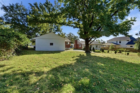Tiny photo for 713 Huntwood Lane, Kirkwood, MO 63122 (MLS # 26064964)