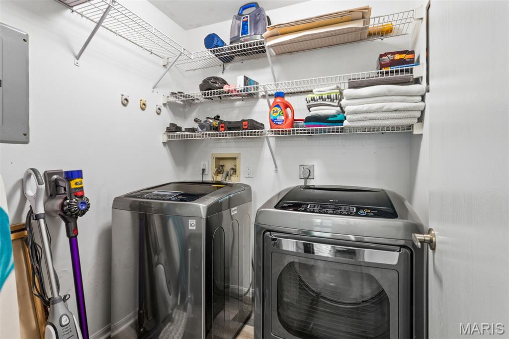 Woodside Trails Condominum Twenty-Third - Residential