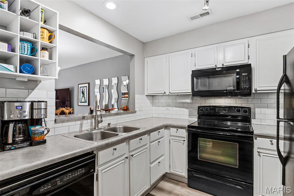 Woodside Trails Condominum Twenty-Third - Residential