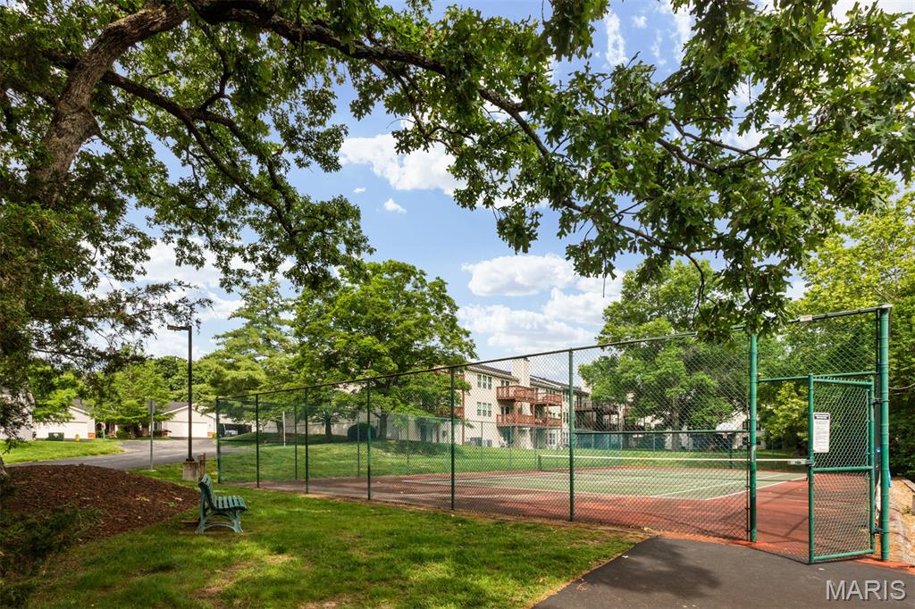 Woodside Trails Condominum Twenty-Third - Residential