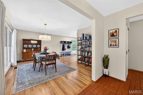 Tiny photo for 404 Oakmont Circle, Ballwin, MO 63011 (MLS # 26030788)