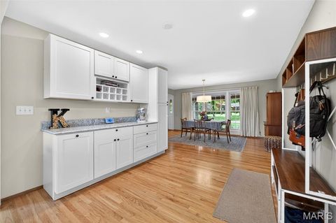 Tiny photo for 404 Oakmont Circle, Ballwin, MO 63011 (MLS # 26030788)