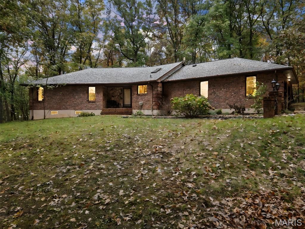 Photo of 8349 White Oak Trail, Hillsboro, MO 63050 (MLS # 25072256)