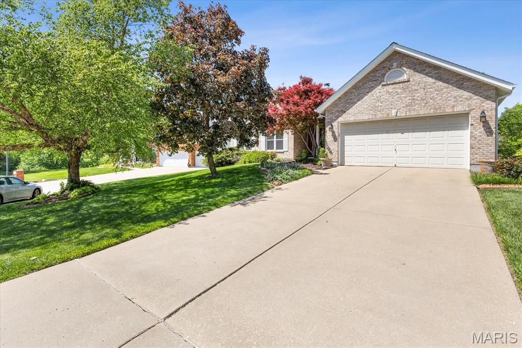 Photo of 30 Richland Court, St Charles, MO 63304 (MLS # 26023815)