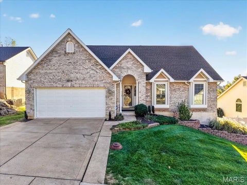 Photo of 2016 Derby Run Court, Imperial, MO 63052 (MLS # 26067336)