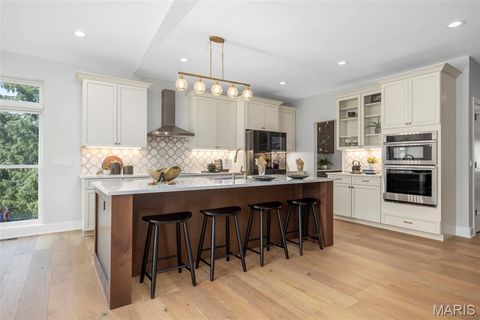 Tiny photo for 1556 Wildhorse Parkway Drive, Chesterfield, MO 63005 (MLS # 26009538)