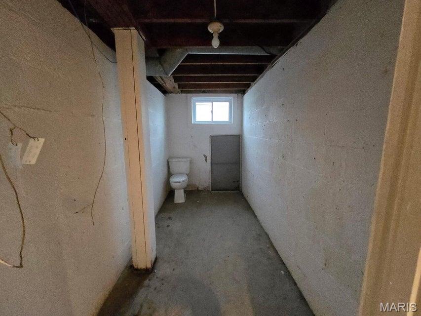 n/a - Commercial Sale