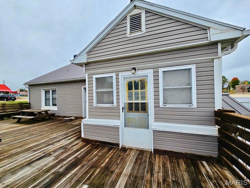 n/a - Commercial Sale